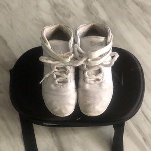 Nfinity Titans Cheerleading Shoes youth size 13
